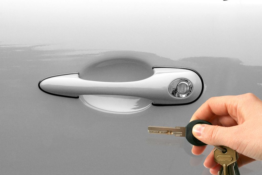 car, keys, open-5246178.jpg